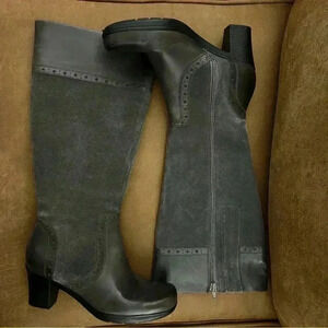 𝅺CLARKS Dream Regal Knee High Boot Suede Leather Block Heel Grey 8